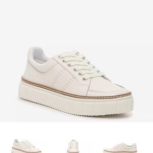 Vince Camuto Rezelli Lace-Up Women’s Sneakers, size 7.5!